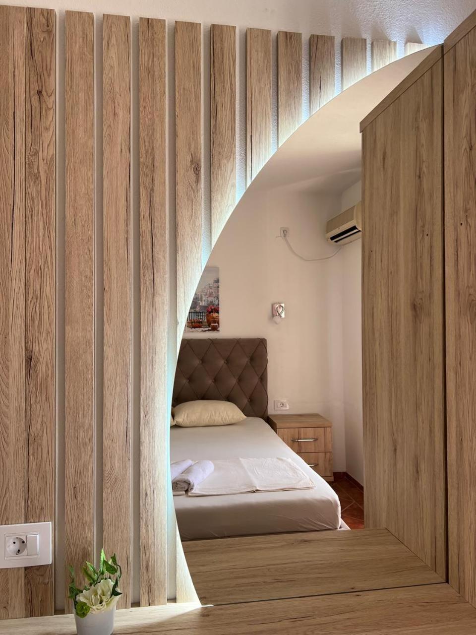Kontiki Apartments Ulcinj Exteriör bild